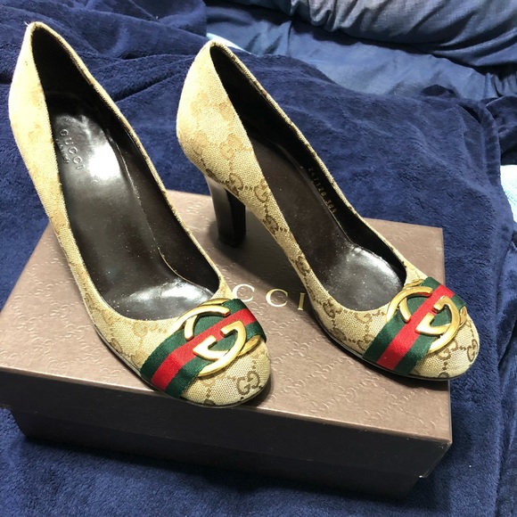 Gucci - Picture 1 of 1